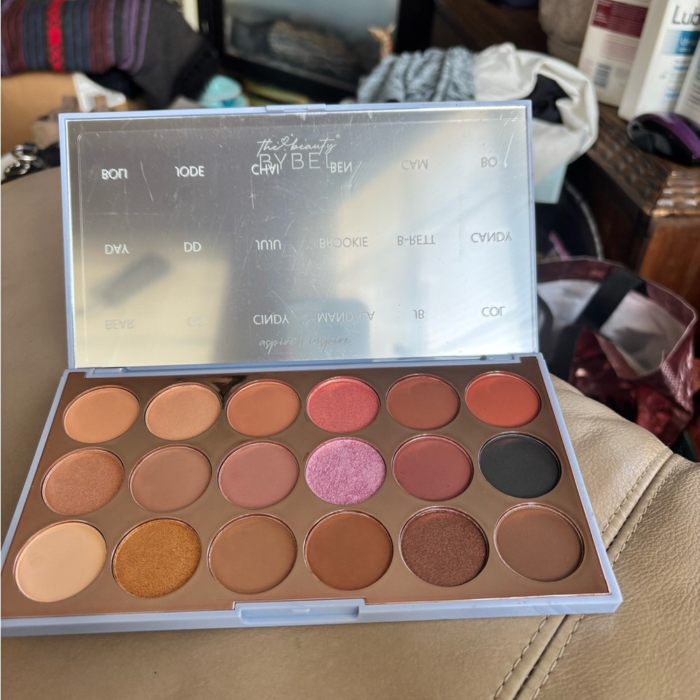 THE BEAUTY BYBEL The OG Palette